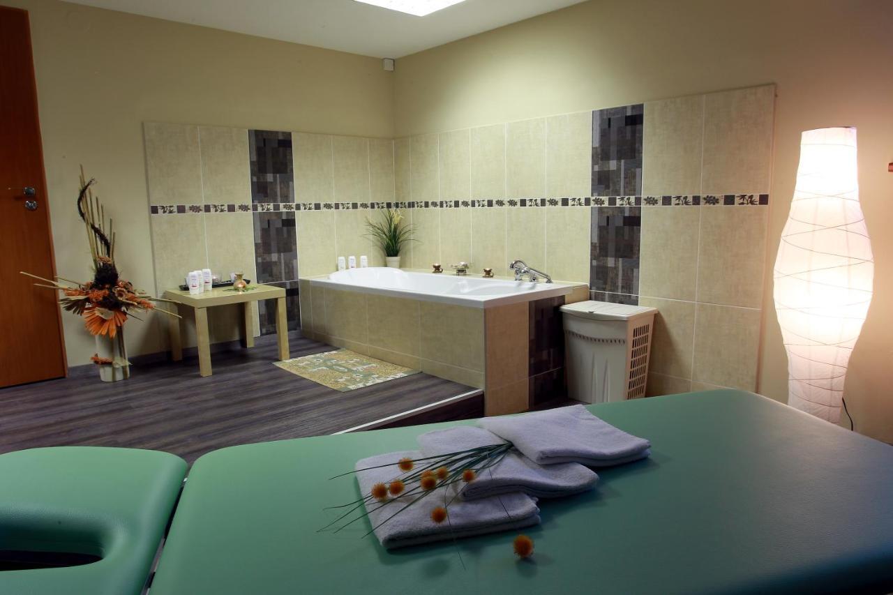 Wellness Hotel Vyhlidka Nachod Room photo